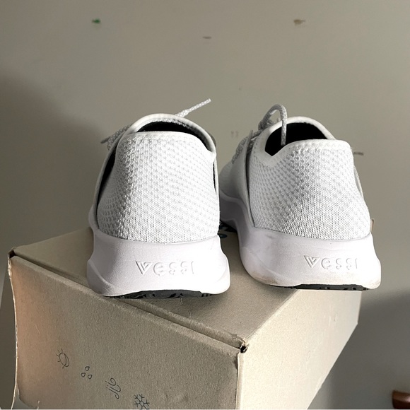LIKE-NEW Vessi Everyday Waterproof Sneaker - Picture 5 of 10